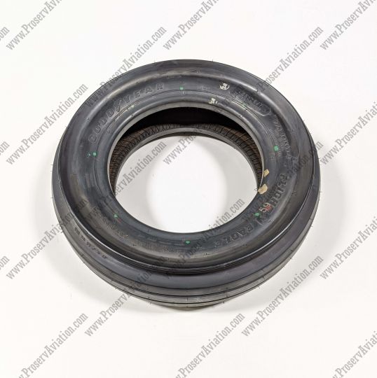 301-322-880 Aircraft Tire